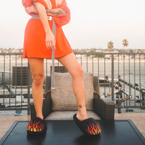 Flame Plush Slippers - Picture 2 of 6